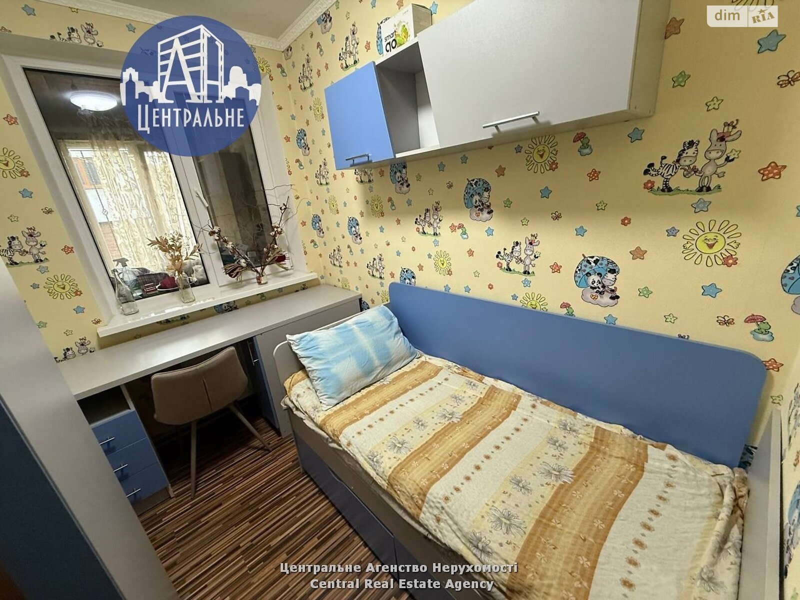 одноэтажный дом с гаражом, 85 кв. м, кирпич. Сдается помесячно в Черновцах фото 1 одноэтажный дом с гаражом, 85 кв. м, кирпич. Сдается помесячно в Черновцах фото 1