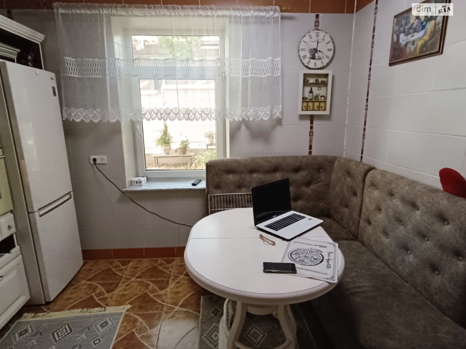 двоповерховий будинок з балконом, 200 кв. м, цегла. Здається помісячно в Чернівцях фото 1