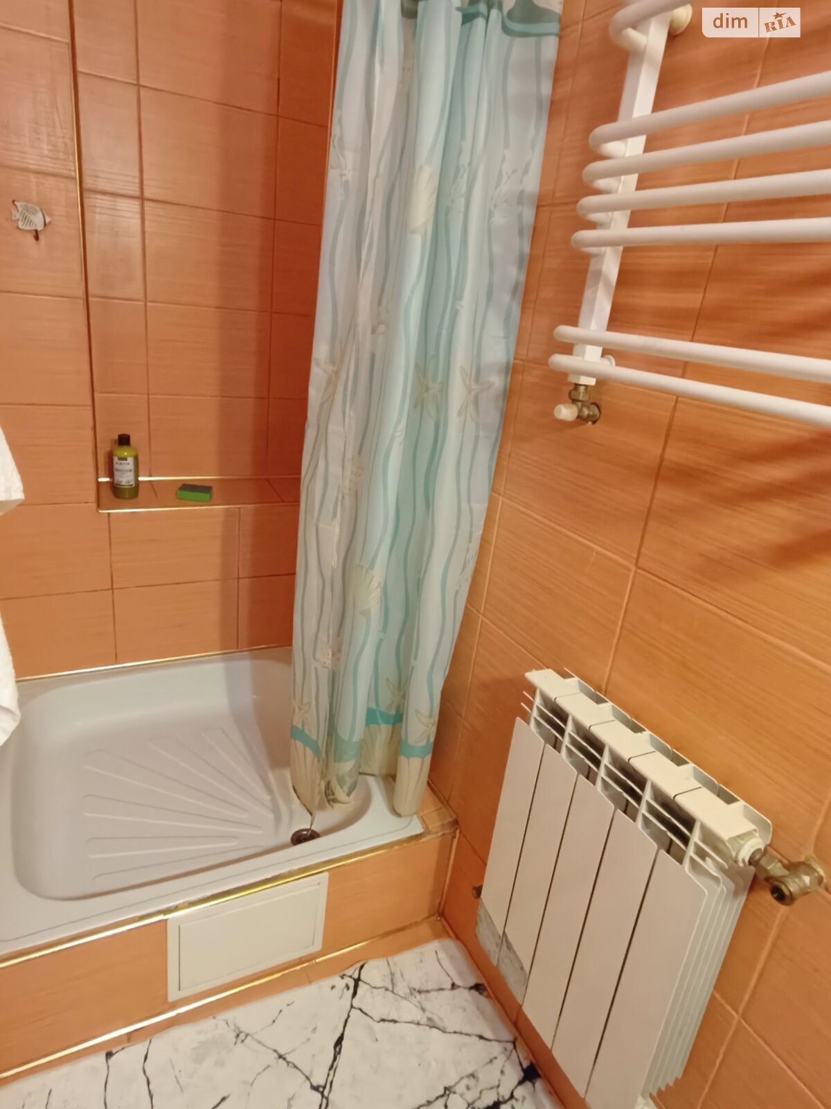 двоповерховий будинок з балконом, 200 кв. м, цегла. Здається помісячно в Чернівцях фото 1