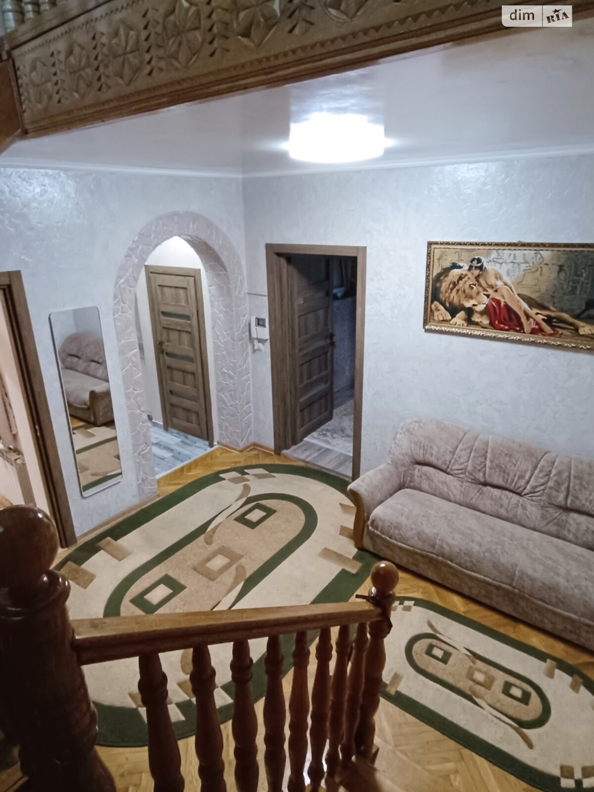 двоповерховий будинок з балконом, 200 кв. м, цегла. Здається помісячно в Чернівцях фото 1