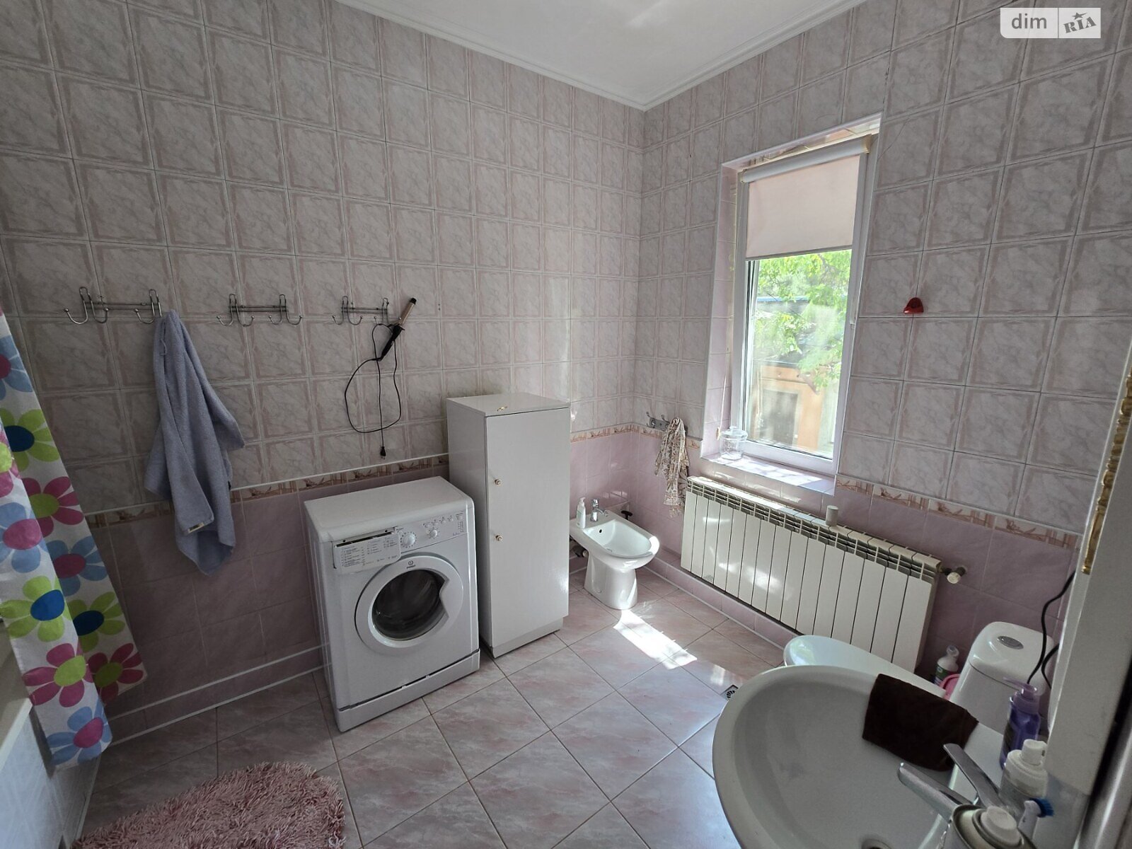 двоповерховий будинок з балконом, 200 кв. м, цегла. Здається помісячно в Чернівцях фото 1