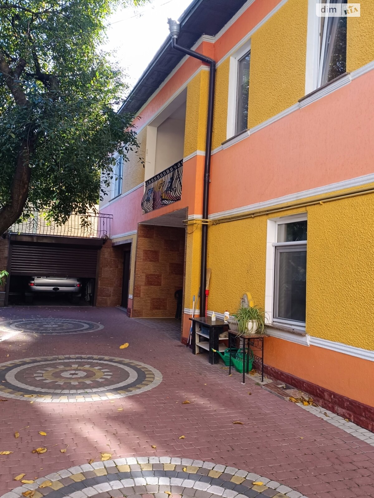 двоповерховий будинок з балконом, 200 кв. м, цегла. Здається помісячно в Чернівцях фото 1