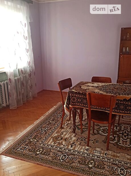 одноэтажный дом, 110 кв. м, кирпич. Сдается помесячно в Черновцах, в районе Роша фото 1 одноэтажный дом, 110 кв. м, кирпич. Сдается помесячно в Черновцах, в районе Роша фото 1