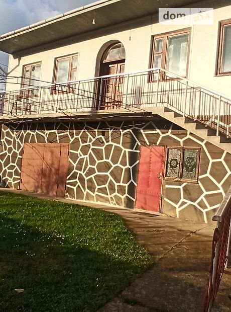 одноэтажный дом, 110 кв. м, кирпич. Сдается помесячно в Черновцах, в районе Роша фото 1