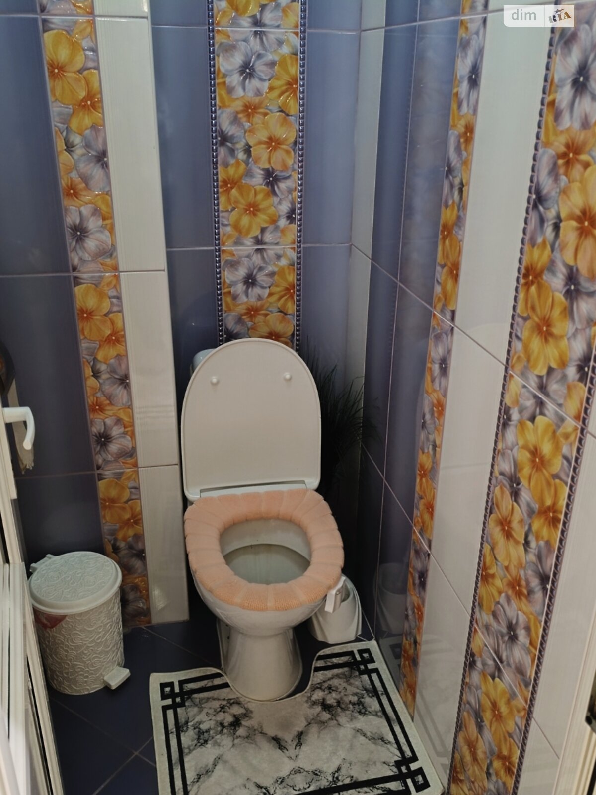 одноповерховий будинок з гаражем, 169.7 кв. м, цегла. Здається помісячно в Чернівцях, в районі Роша фото 1 однопроверховий будинок з гаражем, 169.7 кв. м, цегла. Здається помісячно в Чернівцях, в районі Роша фото 1