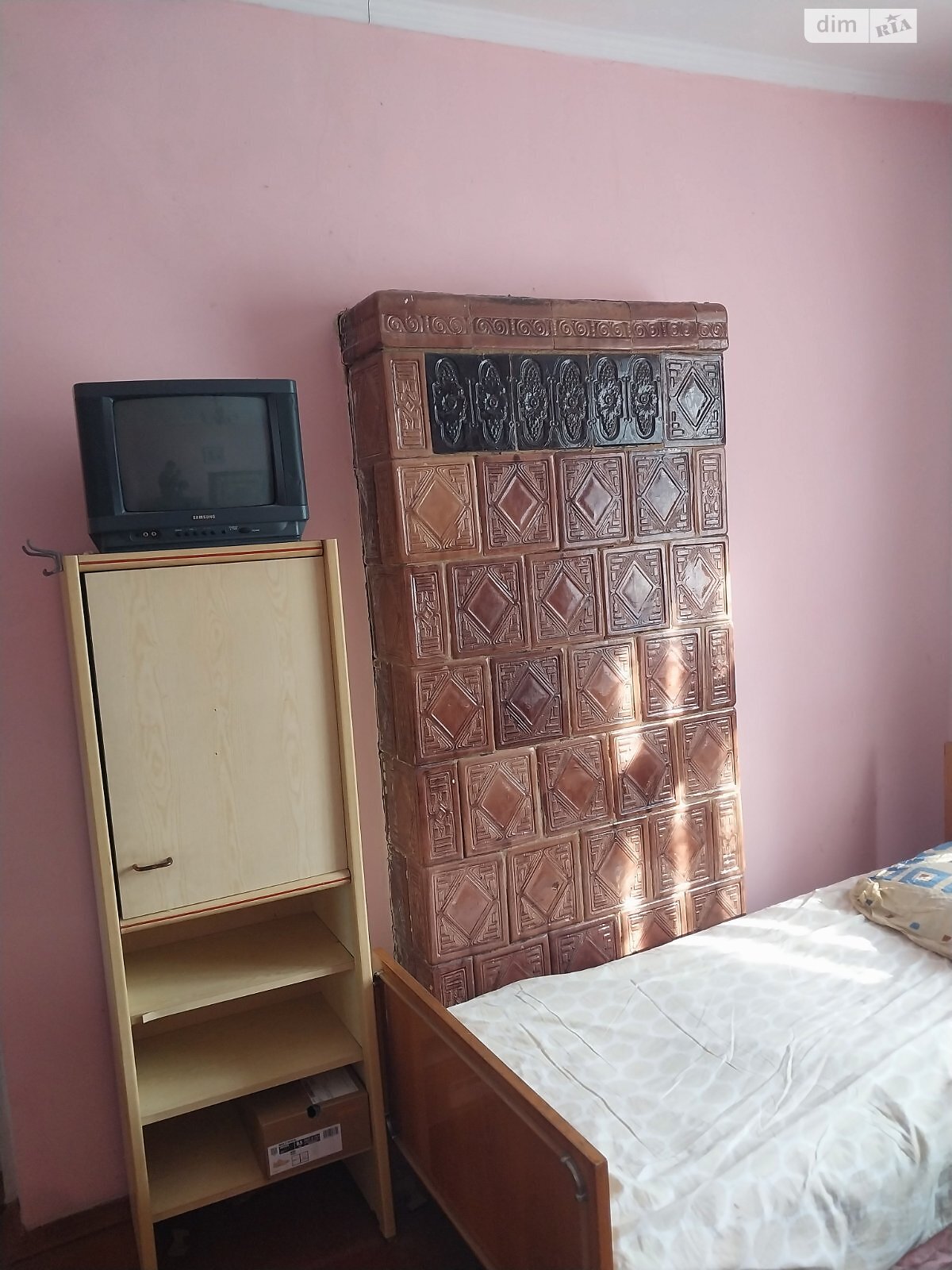 однопроверховий будинок, 70 кв. м, цегла. Здається помісячно в Чернівцях, в районі Роша Стинка фото 1