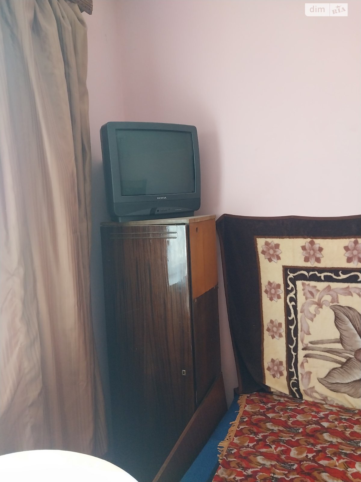 однопроверховий будинок, 70 кв. м, цегла. Здається помісячно в Чернівцях, в районі Роша Стинка фото 1