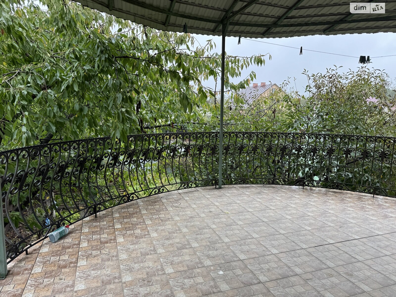 трехэтажный дом с балконом, 250 кв. м, кирпич. Сдается помесячно в Черновцах, в районе Садгорский фото 1 трехэтажный дом с балконом, 250 кв. м, кирпич. Сдается помесячно в Черновцах, в районе Садгорский фото 1