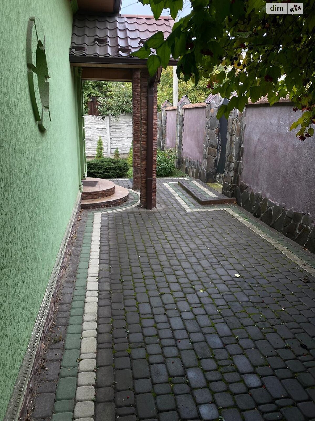 двопроверховий будинок з гаражем, 120 кв. м, цегла. Здається помісячно в Чернівцях, в районі Садгірський фото 1