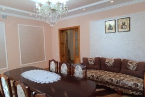 двухэтажный дом, 125 кв. м, кирпич. Сдается помесячно в Черновцах, в районе Садгорский фото 2 двухэтажный дом, 125 кв. м, кирпич. Сдается помесячно в Черновцах, в районе Садгорский фото 2