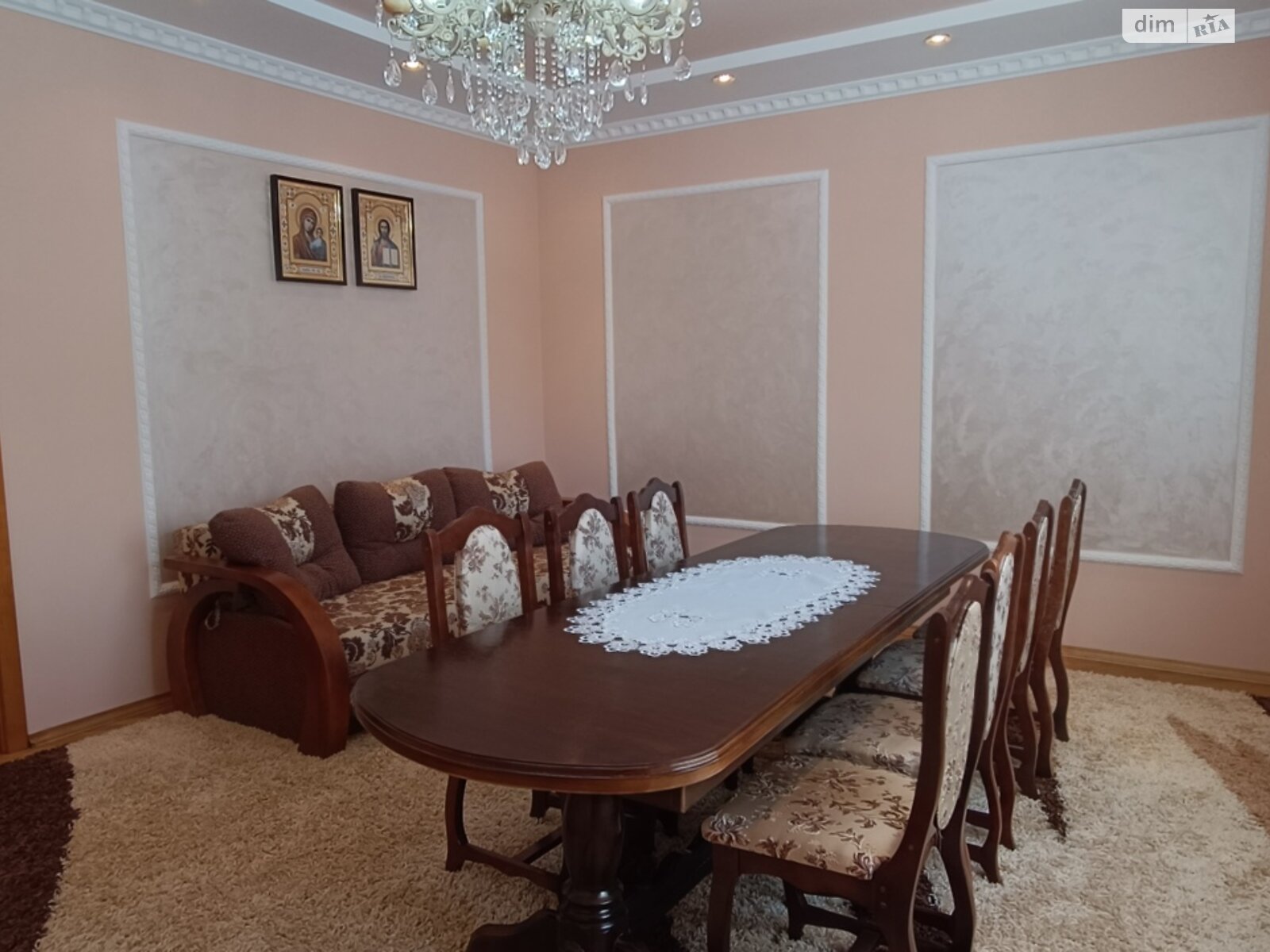 двухэтажный дом, 125 кв. м, кирпич. Сдается помесячно в Черновцах, в районе Садгорский фото 1 двухэтажный дом, 125 кв. м, кирпич. Сдается помесячно в Черновцах, в районе Садгорский фото 1