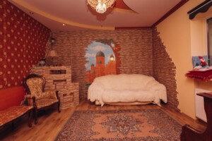 двопроверховий будинок, 160 кв. м, цегла. Здається помісячно в Чернівцях, в районі Шевченківський фото 2