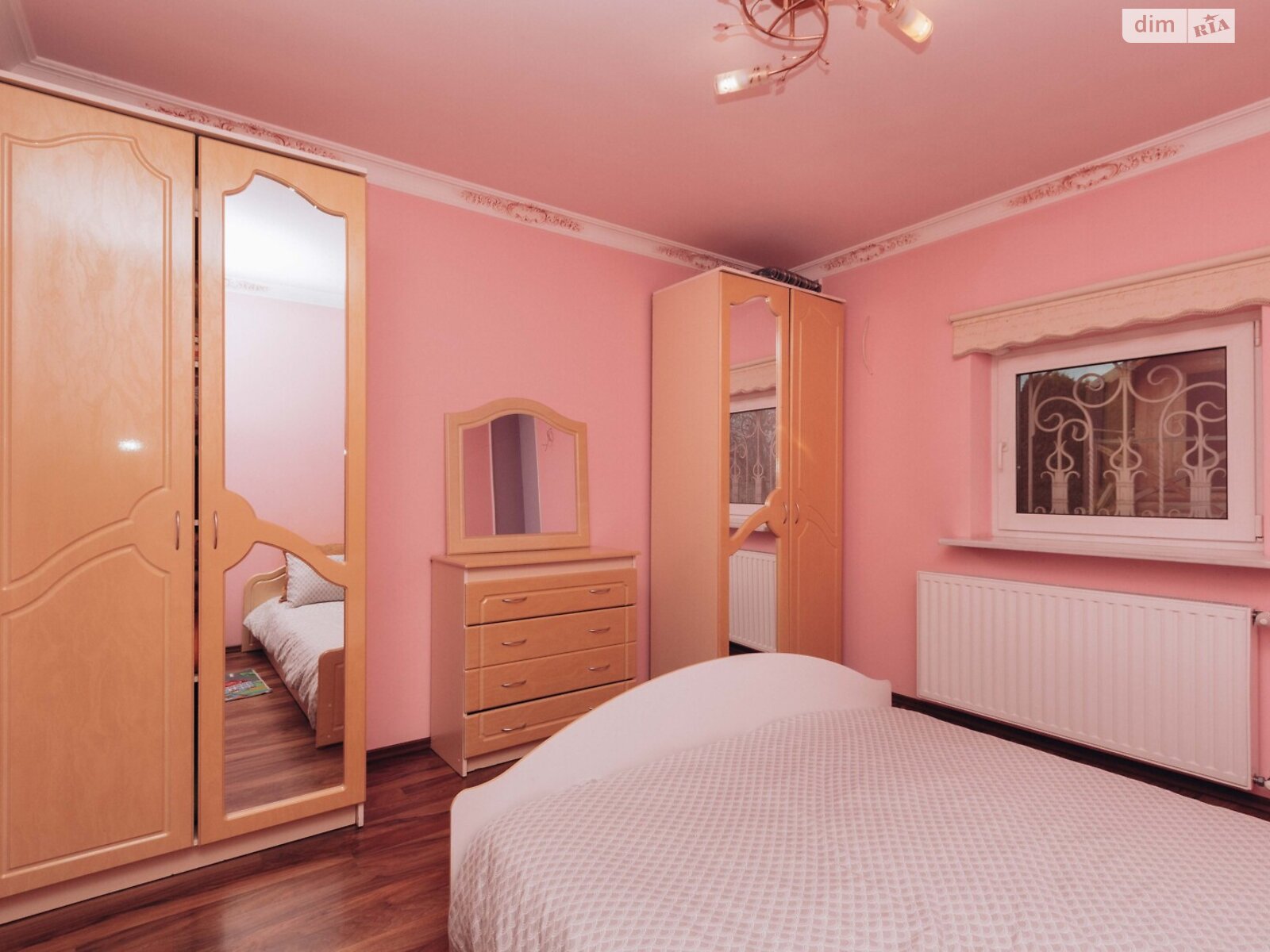 двопроверховий будинок, 160 кв. м, цегла. Здається помісячно в Чернівцях, в районі Шевченківський фото 1