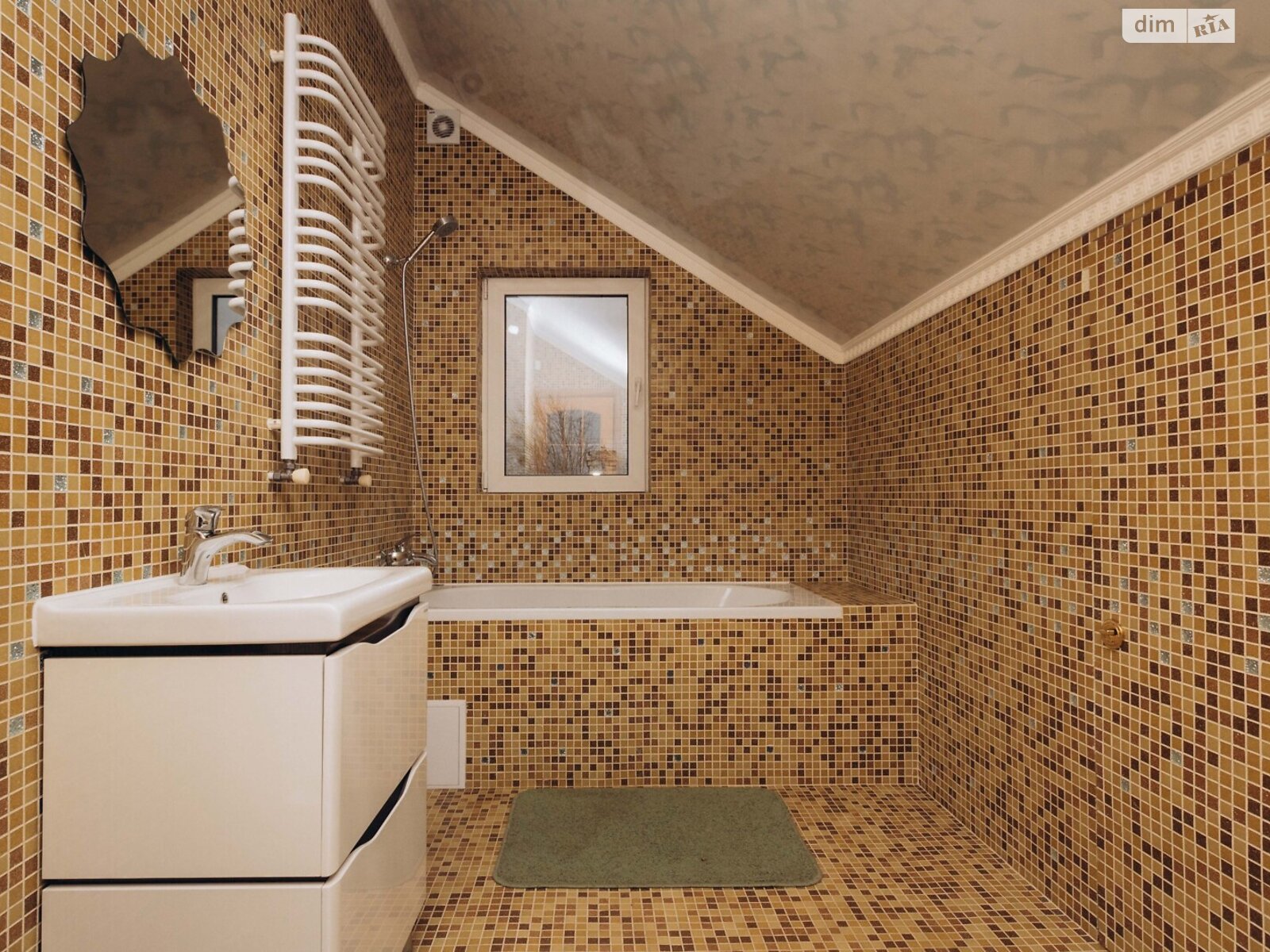 двопроверховий будинок, 160 кв. м, цегла. Здається помісячно в Чернівцях, в районі Шевченківський фото 1