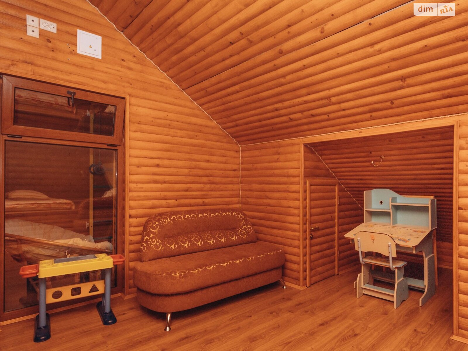 двопроверховий будинок, 160 кв. м, цегла. Здається помісячно в Чернівцях, в районі Шевченківський фото 1