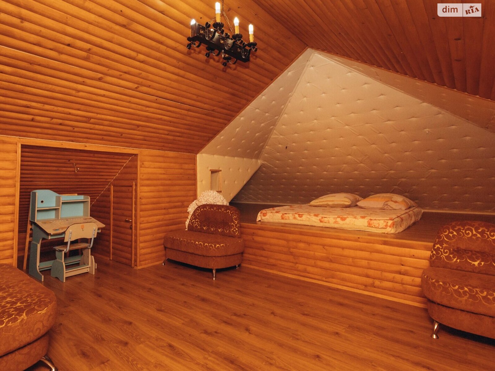 двопроверховий будинок, 160 кв. м, цегла. Здається помісячно в Чернівцях, в районі Шевченківський фото 1