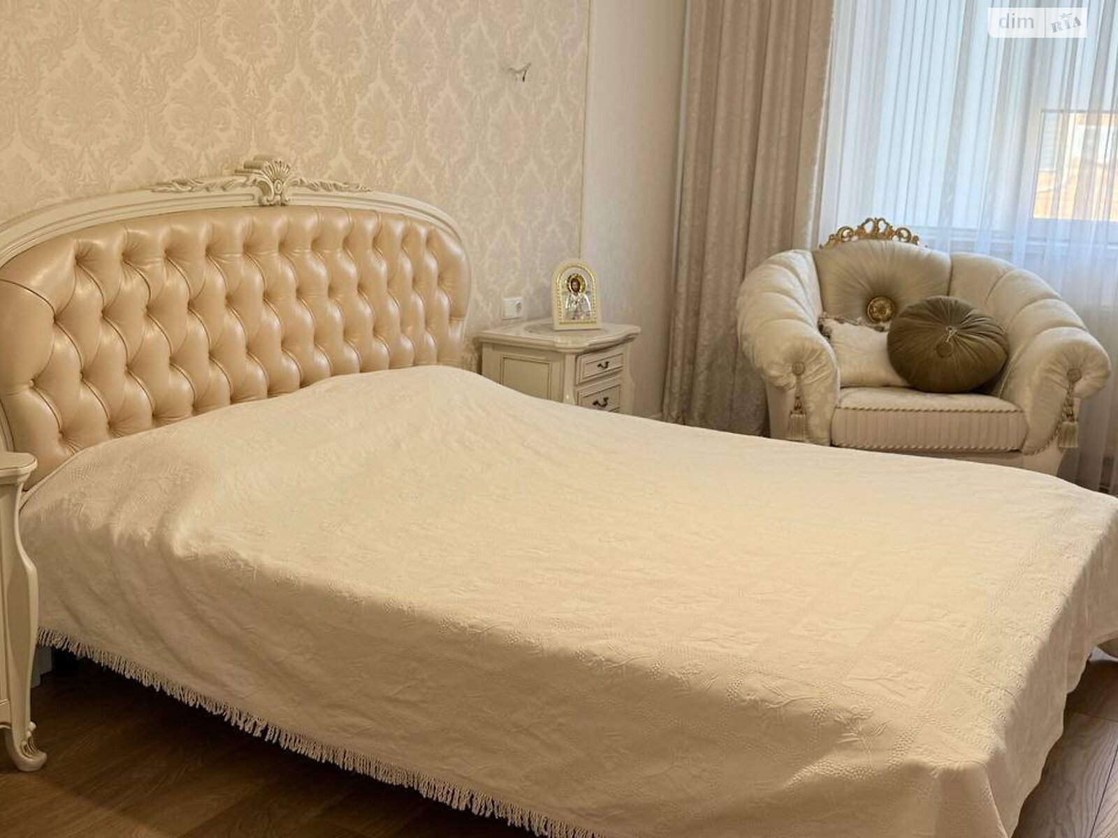 двопроверховий будинок з балконом, 167 кв. м, цегла. Здається помісячно в Чернівцях, в районі Шевченківський фото 1