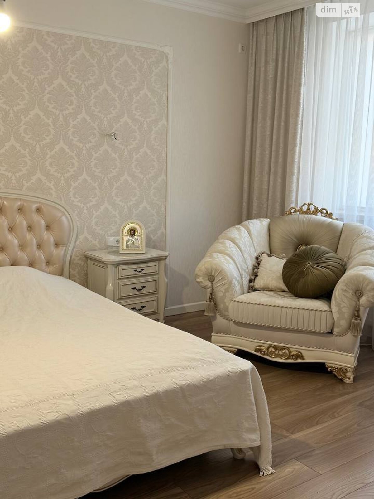 двопроверховий будинок з балконом, 167 кв. м, цегла. Здається помісячно в Чернівцях, в районі Шевченківський фото 1