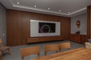 трипроверховий будинок з балконом, 150 кв. м, цегла. Здається помісячно в Чернівцях, в районі Центр фото 2