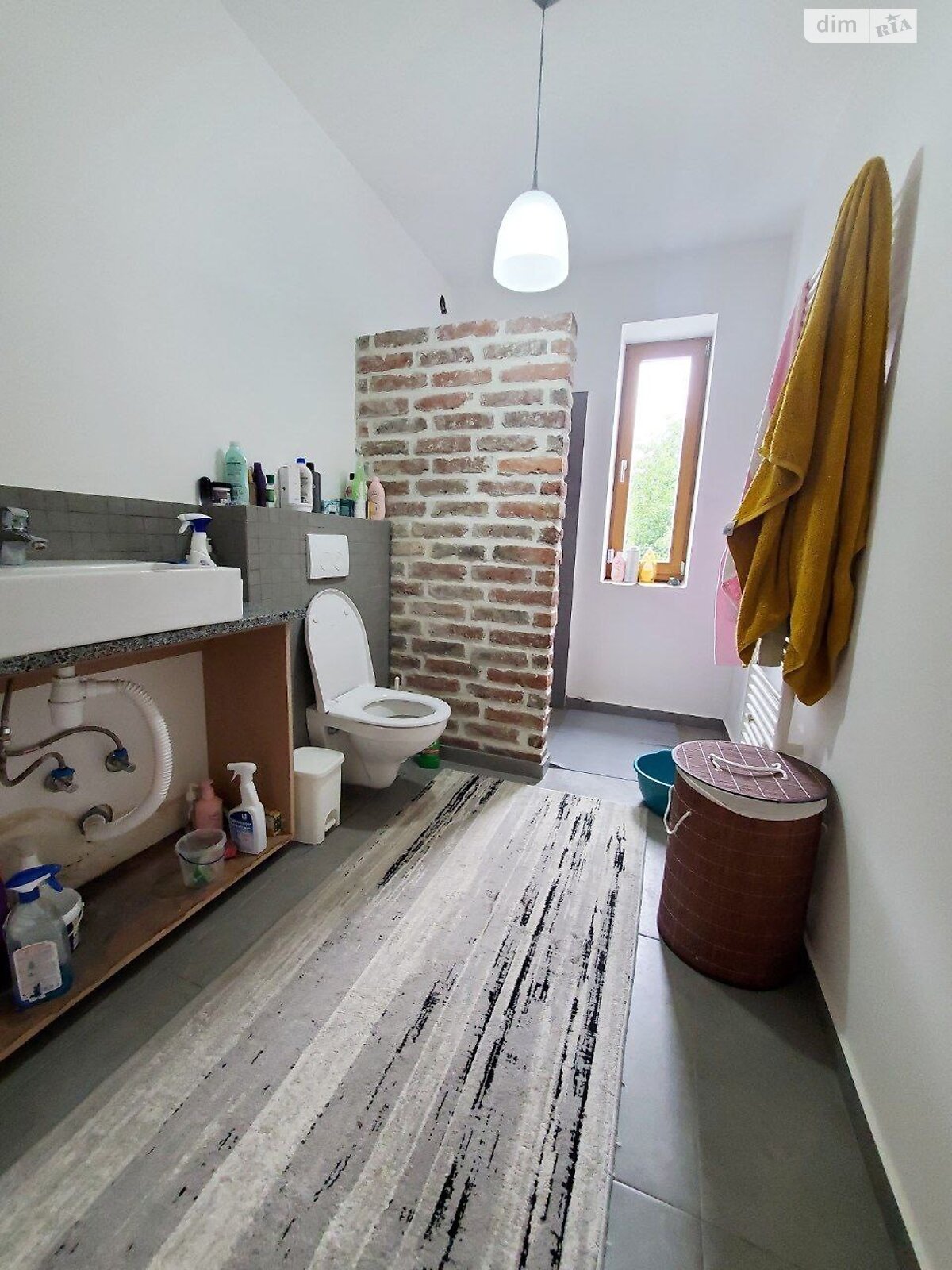 двухэтажный дом с гаражом, 130 кв. м, кирпич. Сдается помесячно в Черновцах фото 1