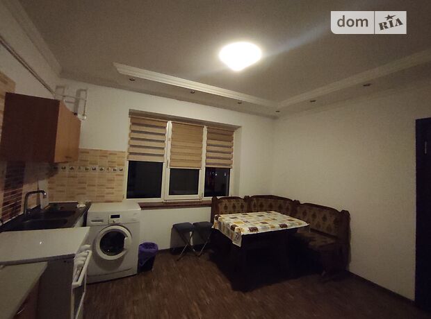 одноэтажный дом с мебелью, 75 кв. м, кирпич. Сдается помесячно в Черновцах, в районе Роша фото 1 одноэтажный дом с мебелью, 75 кв. м, кирпич. Сдается помесячно в Черновцах, в районе Роша фото 1