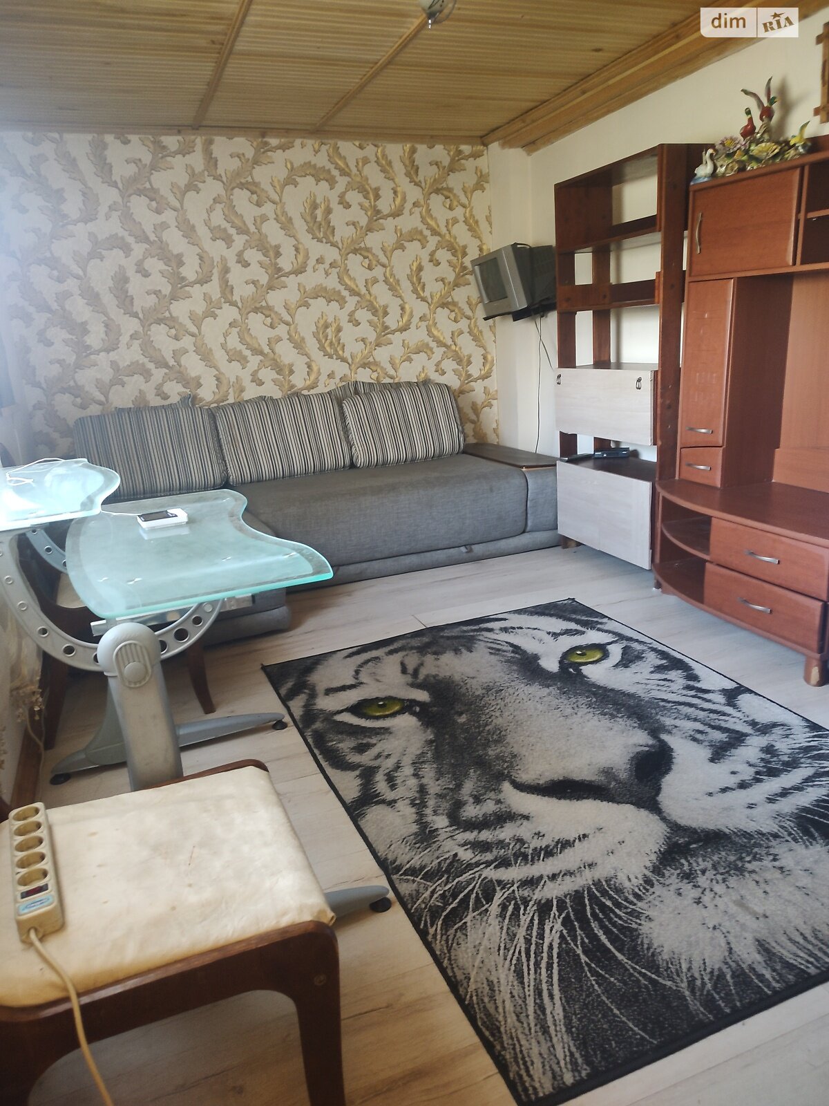 одноэтажный дом, 45 кв. м, кирпич. Сдается помесячно в Черновцах, в районе Центр фото 1 одноэтажный дом, 45 кв. м, кирпич. Сдается помесячно в Черновцах, в районе Центр фото 1