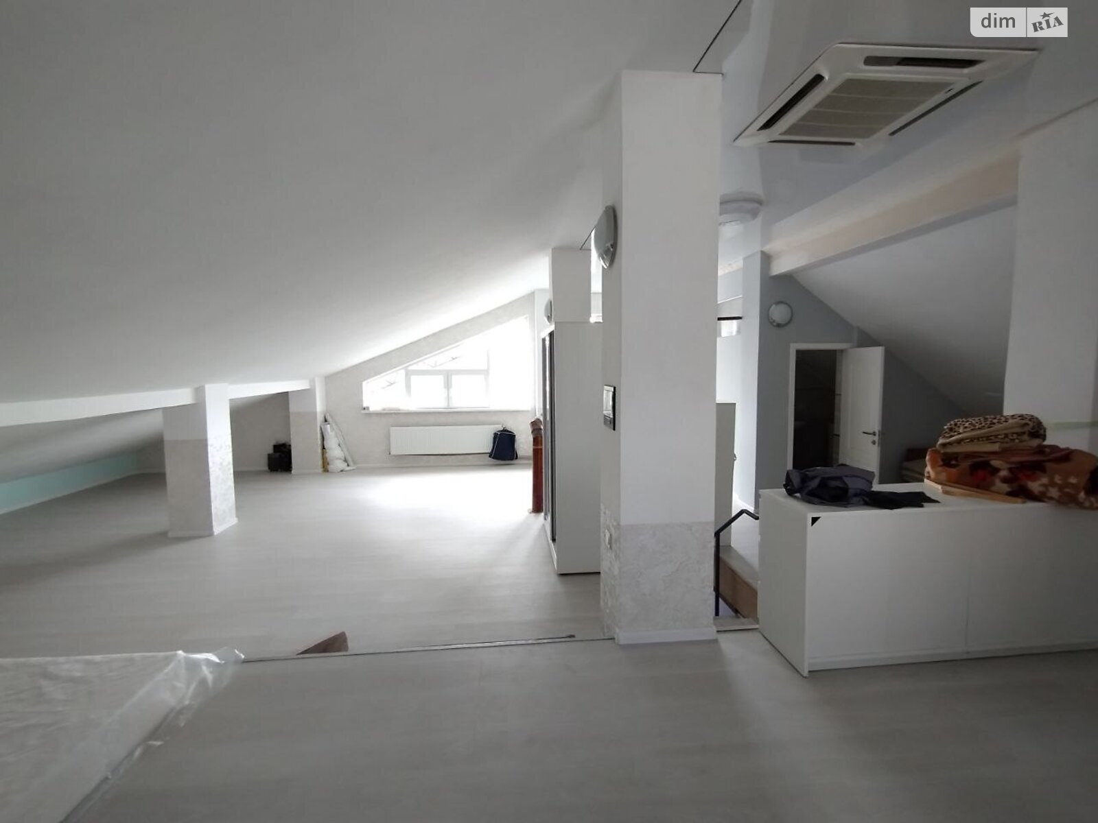 двоповерховий будинок бесідка, 180 кв. м, шлакоблок. Здається помісячно в Червоні Поди фото 1 двоповерховий будинок бесідка, 180 кв. м, шлакоблок. Здається помісячно в Червоні Поди фото 1