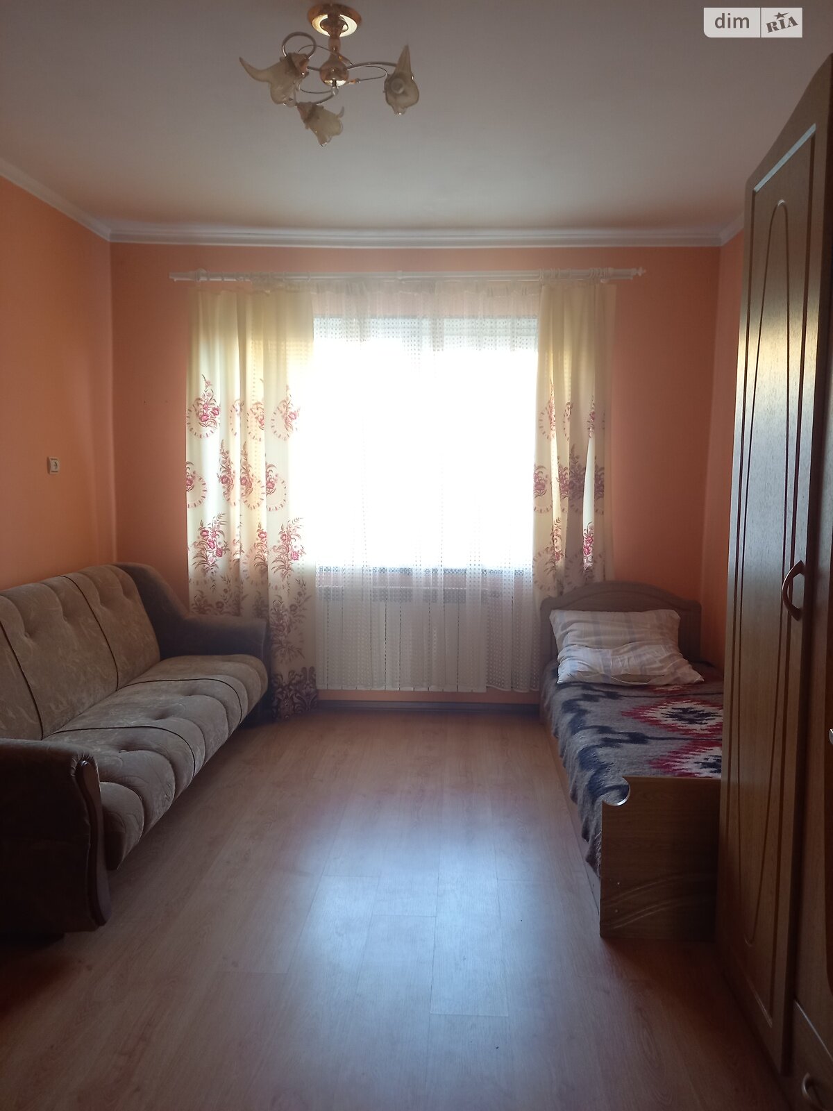 одноповерховий будинок з балконом, 230 кв. м, кирпич. Здається помісячно в Дешковиці фото 1 одноповерховий будинок з балконом, 230 кв. м, кирпич. Здається помісячно в Дешковиці фото 1