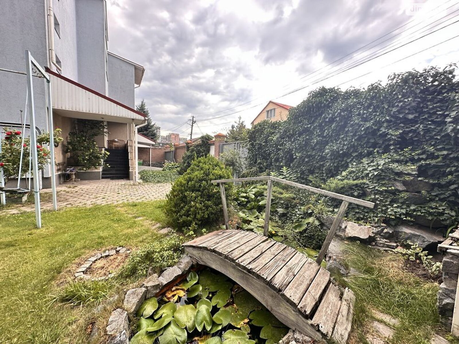 трехэтажный дом с гаражом, 536 кв. м, кирпич. Сдается помесячно в Днепре, в районе 1 мая фото 1