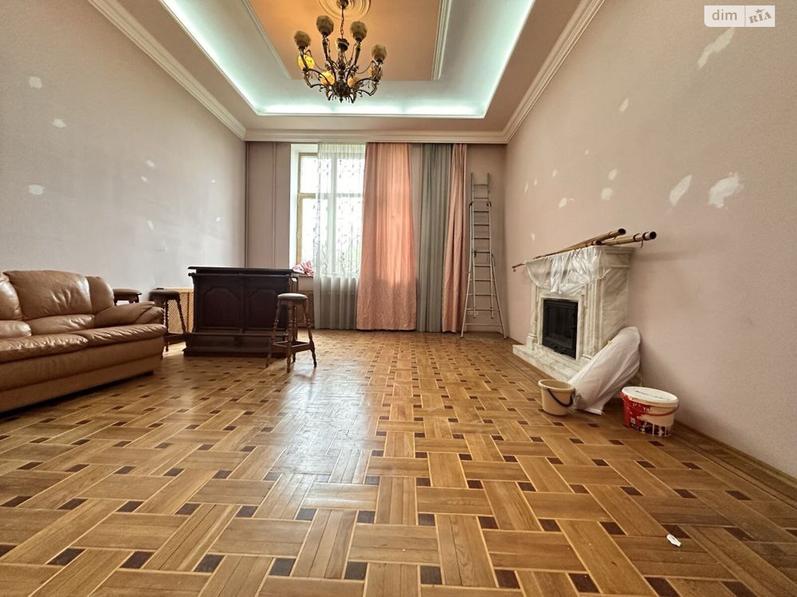 трехэтажный дом с гаражом, 536 кв. м, кирпич. Сдается помесячно в Днепре, в районе 1 мая фото 1