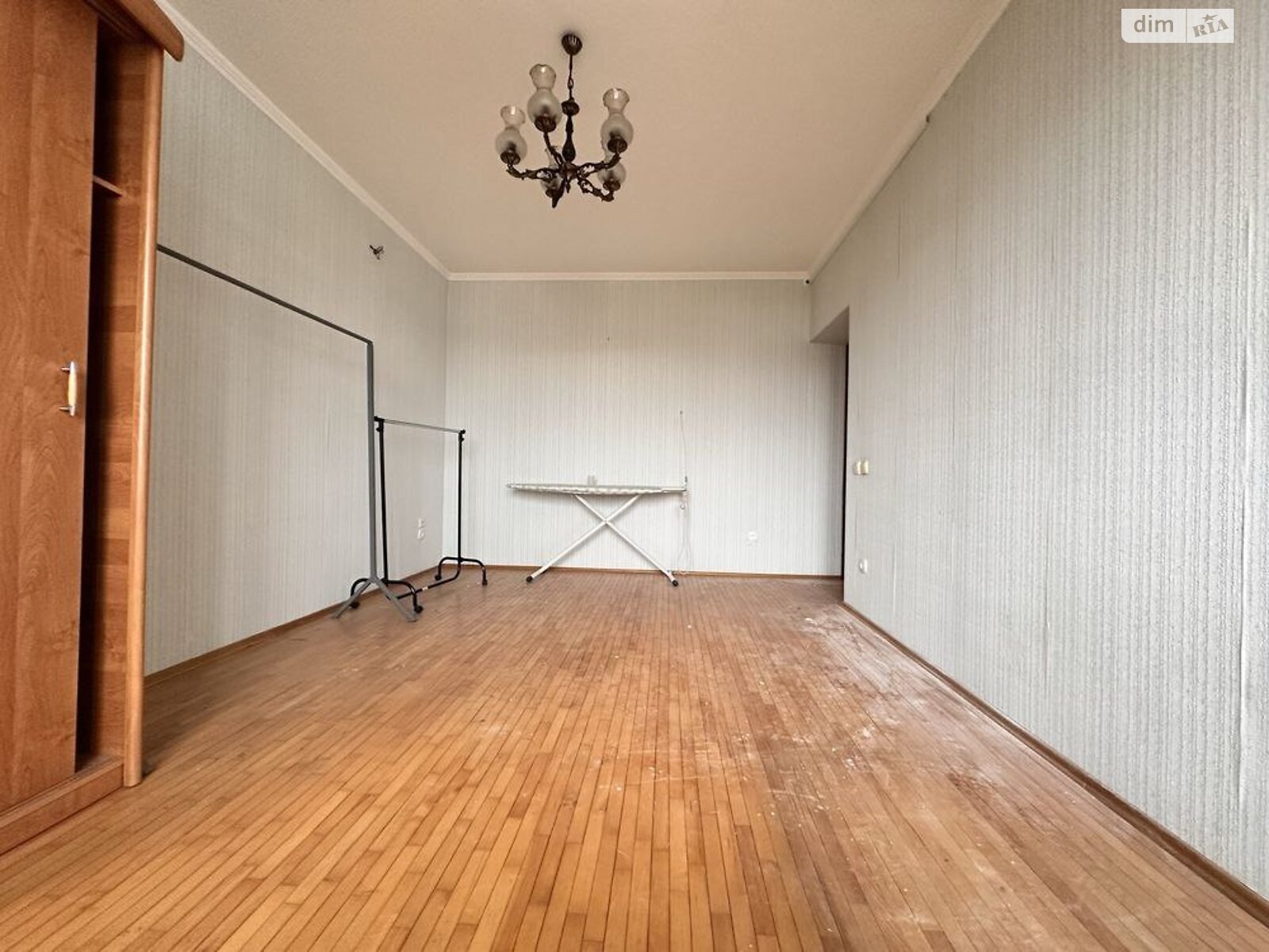 трехэтажный дом с гаражом, 536 кв. м, кирпич. Сдается помесячно в Днепре, в районе 1 мая фото 1