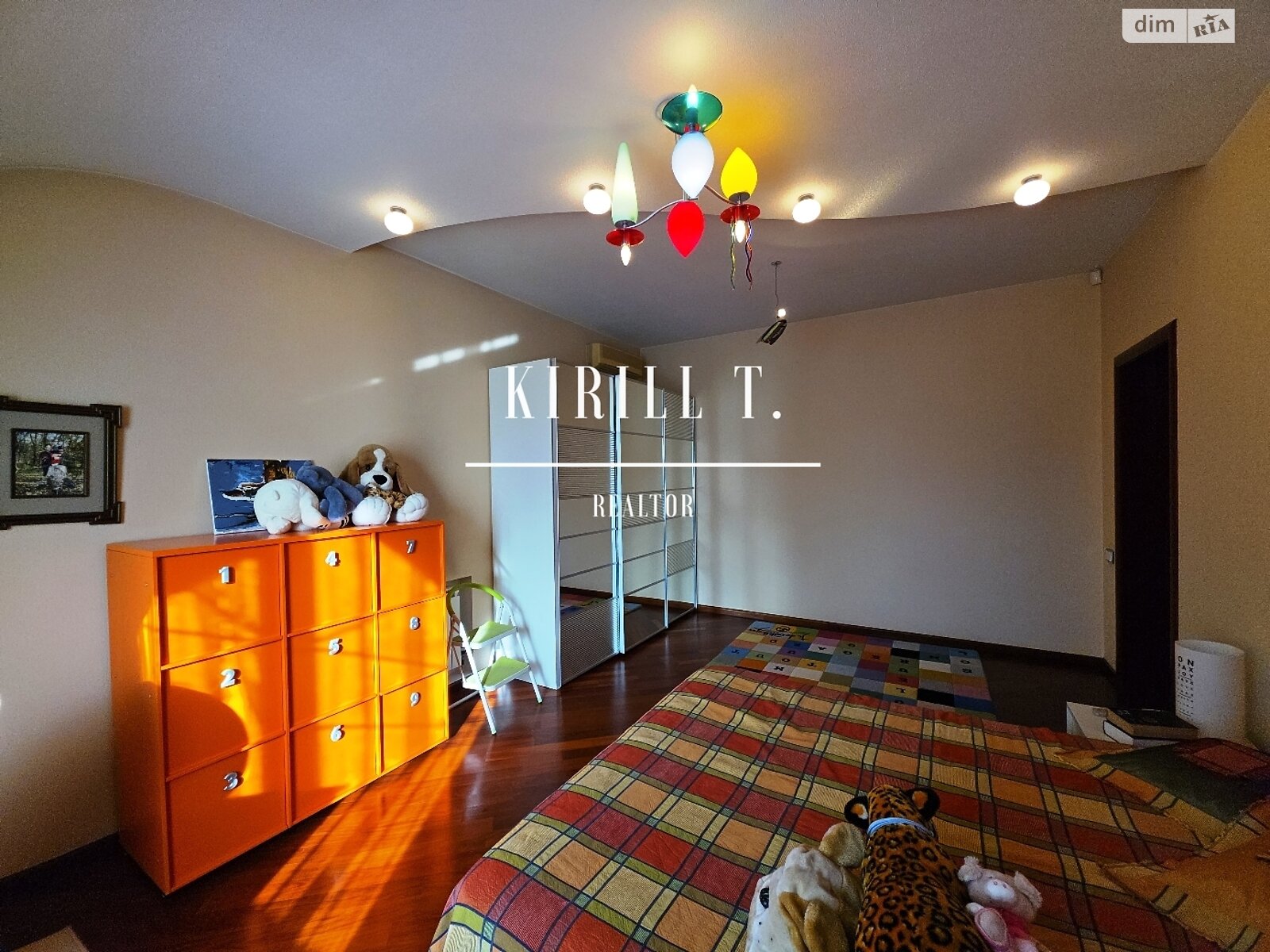 двухэтажный дом с верандой, 380 кв. м, кирпич. Сдается помесячно в Днепре, в районе 1 мая фото 1