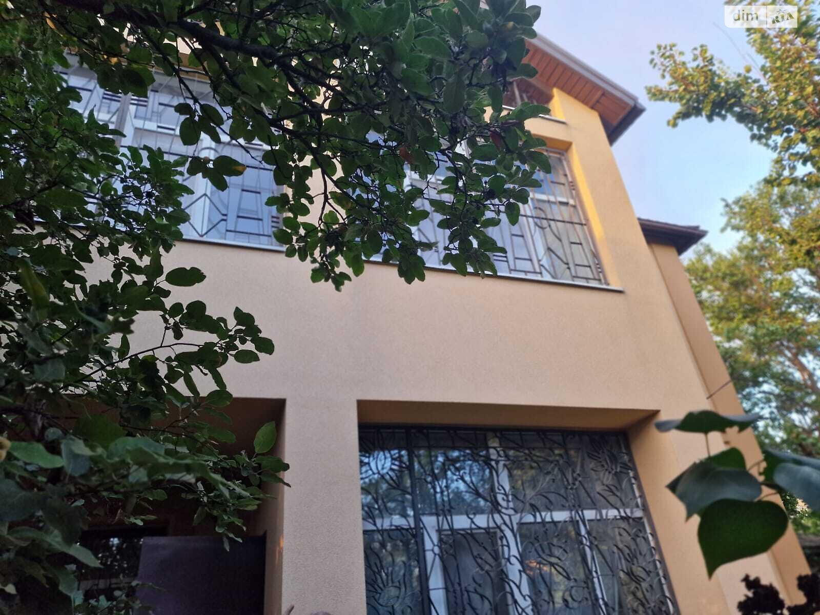 двоповерховий будинок з верандою, 320 кв. м, цегла. Здається помісячно в Дніпрі, в районі 12 квартал фото 1 двопроверховий будинок з верандою, 320 кв. м, цегла. Здається помісячно в Дніпрі, в районі 12 квартал фото 1