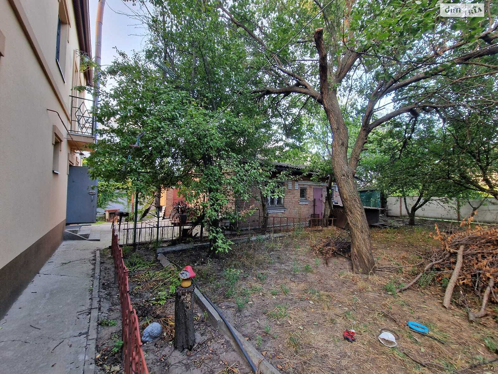 двоповерховий будинок з верандою, 320 кв. м, цегла. Здається помісячно в Дніпрі, в районі 12 квартал фото 1 двопроверховий будинок з верандою, 320 кв. м, цегла. Здається помісячно в Дніпрі, в районі 12 квартал фото 1
