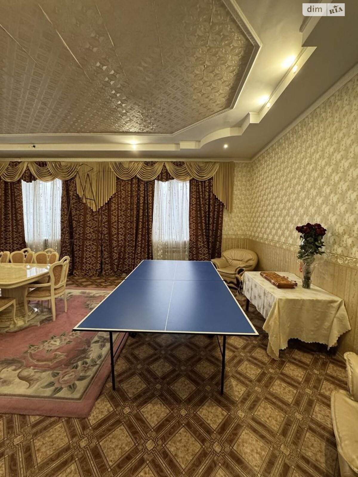 двухэтажный дом, 300 кв. м, кирпич. Сдается помесячно в Днепре, в районе Амур фото 1