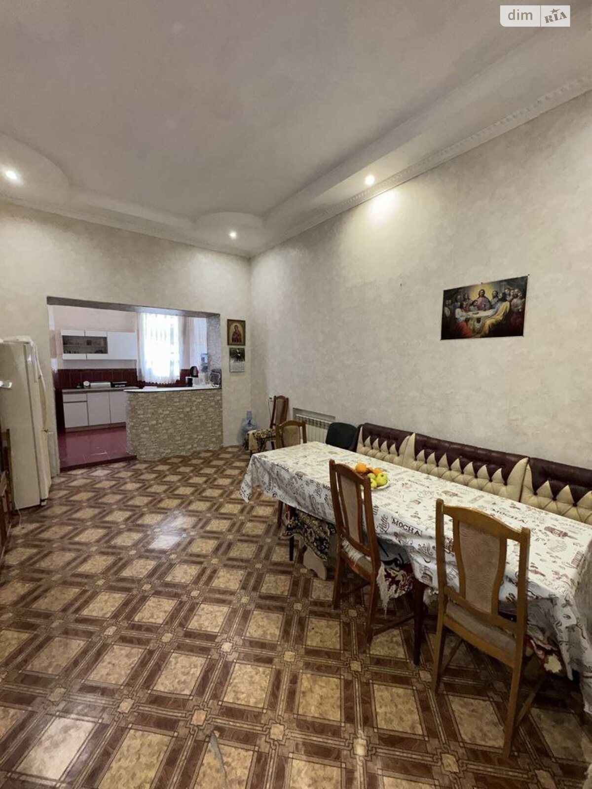 двухэтажный дом, 300 кв. м, кирпич. Сдается помесячно в Днепре, в районе Амур фото 1