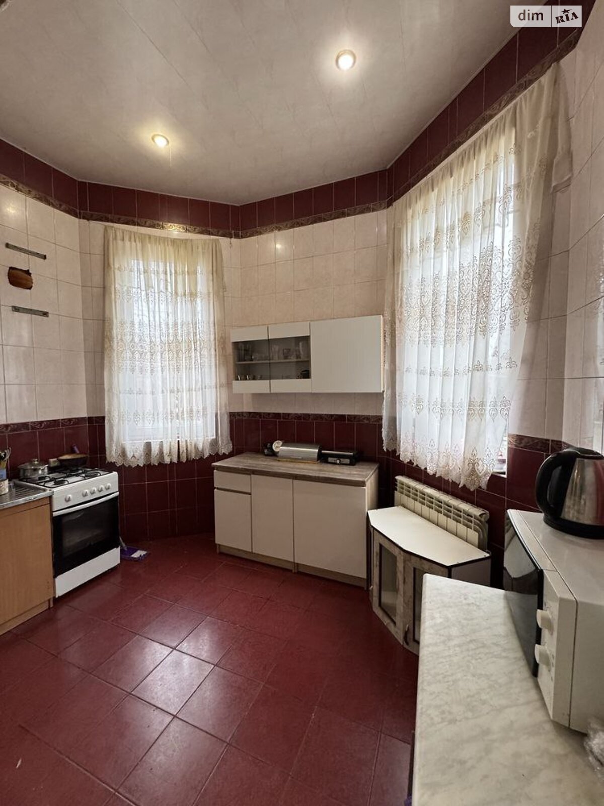 двухэтажный дом, 300 кв. м, кирпич. Сдается помесячно в Днепре, в районе Амур фото 1