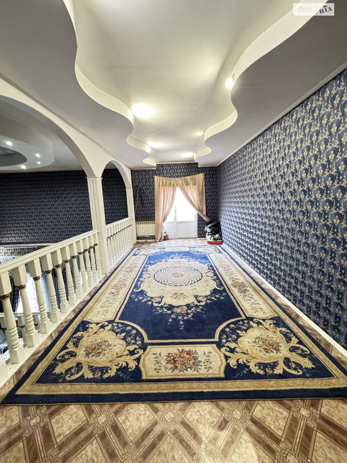 двухэтажный дом, 300 кв. м, кирпич. Сдается помесячно в Днепре, в районе Амур фото 1