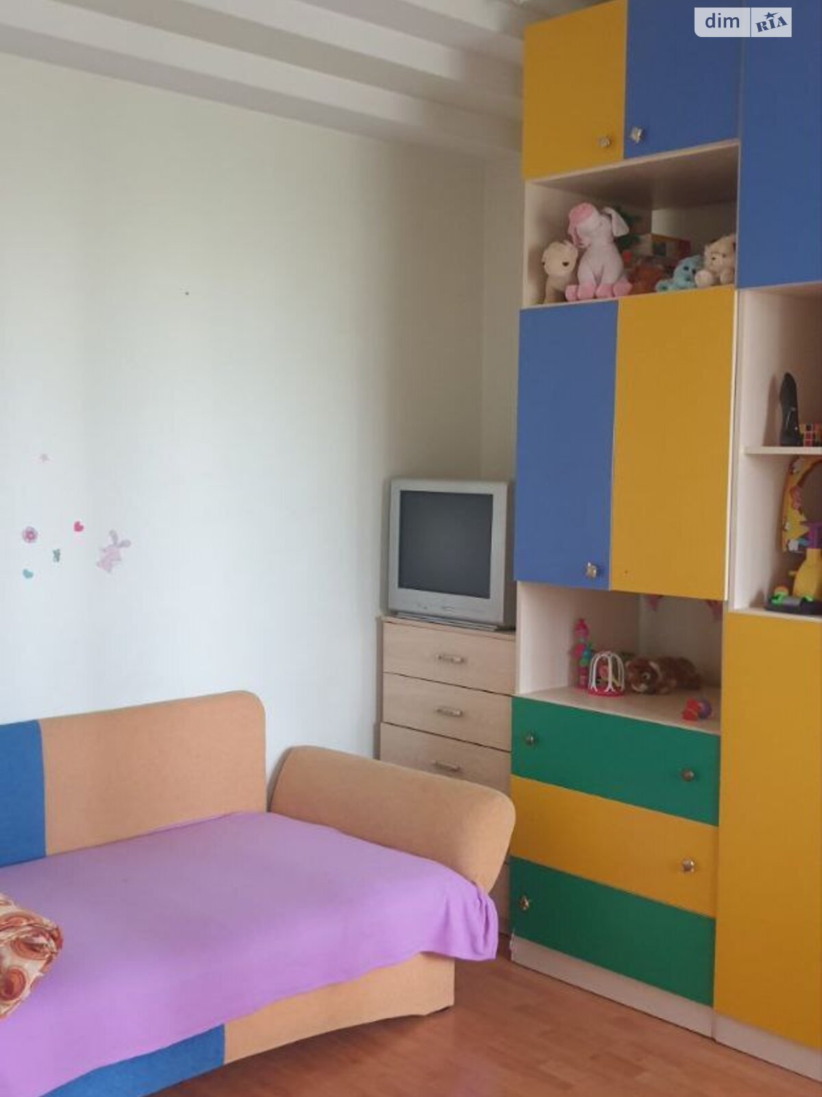 триповерховий будинок з балконом, 580 кв. м, цегла. Здається помісячно в Дніпрі фото 1 триповерховий будинок з балконом, 580 кв. м, цегла. Здається помісячно в Дніпрі фото 1