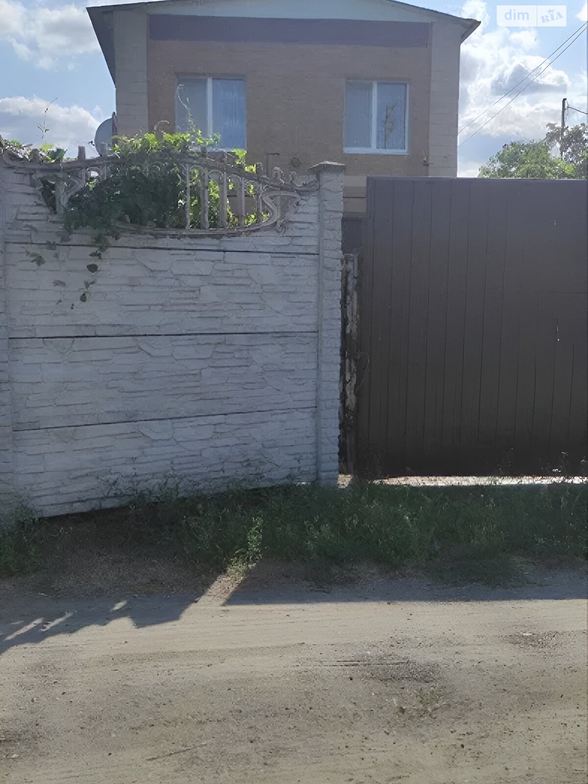 двоповерховий будинок з гаражем, 85 кв. м, цегла. Здається помісячно в Дніпрі, в районі Березанівка фото 1 двопроверховий будинок з гаражем, 85 кв. м, цегла. Здається помісячно в Дніпрі, в районі Березанівка фото 1