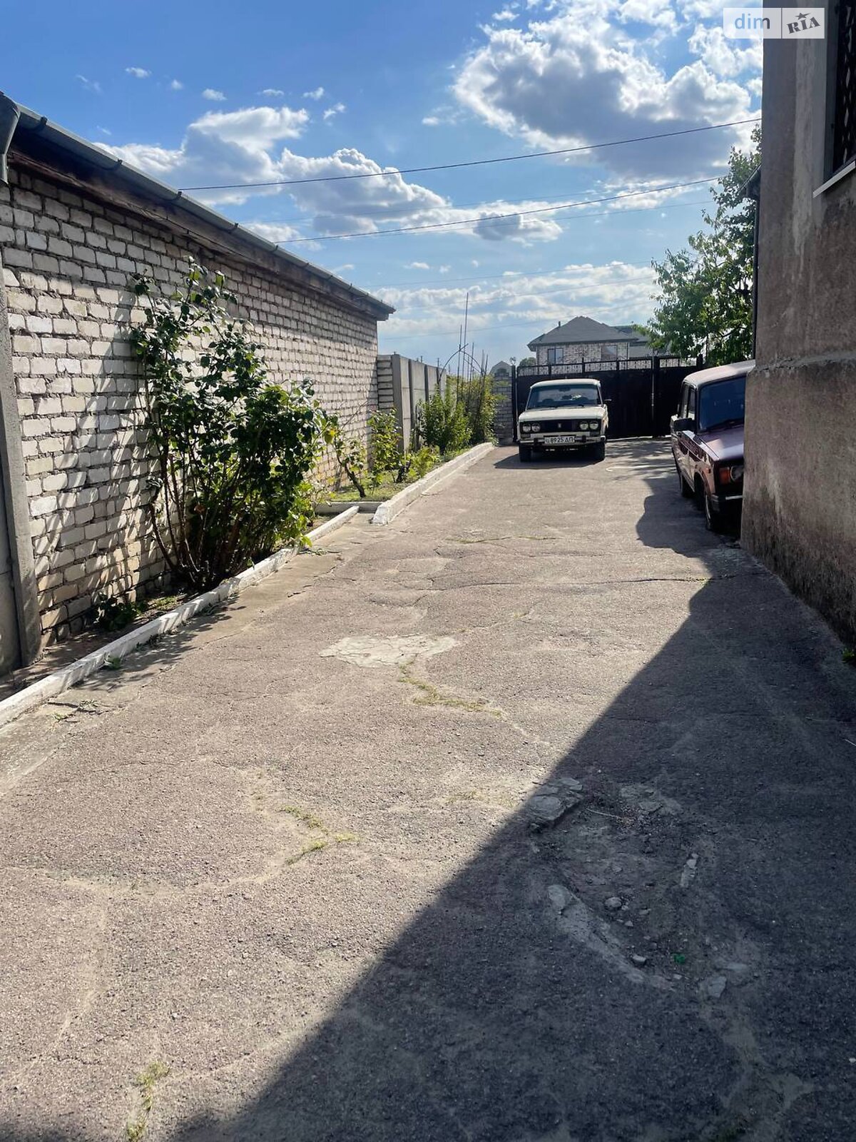 одноэтажный дом с верандой, 200 кв. м, кирпич. Сдается помесячно в Днепре, в районе Березановка фото 1 одноэтажный дом с верандой, 200 кв. м, кирпич. Сдается помесячно в Днепре, в районе Березановка фото 1