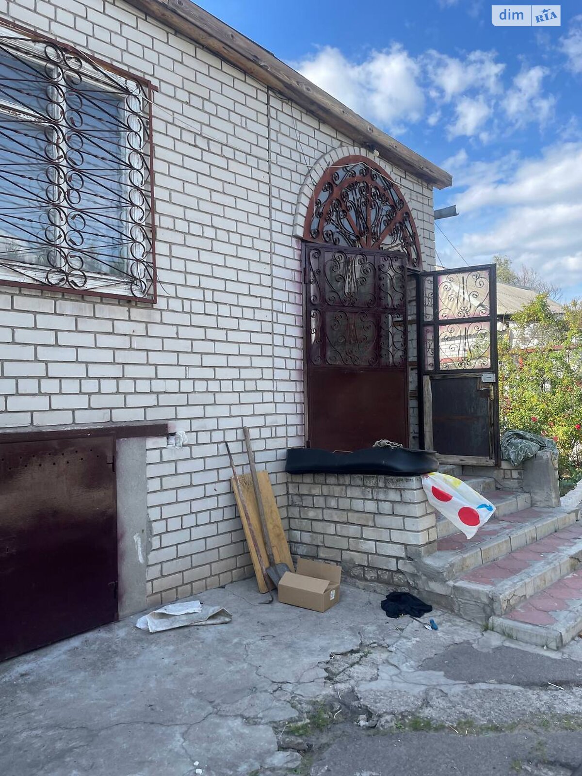 одноэтажный дом с верандой, 200 кв. м, кирпич. Сдается помесячно в Днепре, в районе Березановка фото 1 одноэтажный дом с верандой, 200 кв. м, кирпич. Сдается помесячно в Днепре, в районе Березановка фото 1