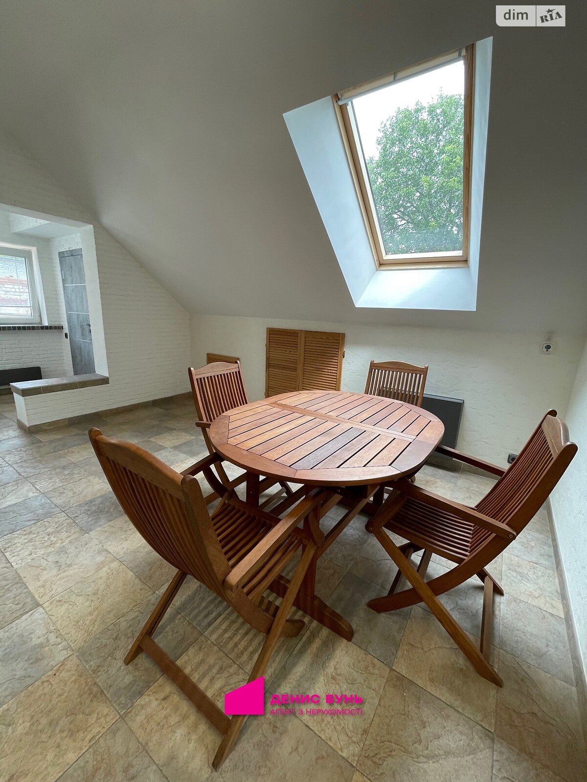 двухэтажный дом с гаражом, 126 кв. м, кирпич. Сдается помесячно в Днепре, в районе Соборный фото 1 двухэтажный дом с гаражом, 126 кв. м, кирпич. Сдается помесячно в Днепре, в районе Соборный фото 1