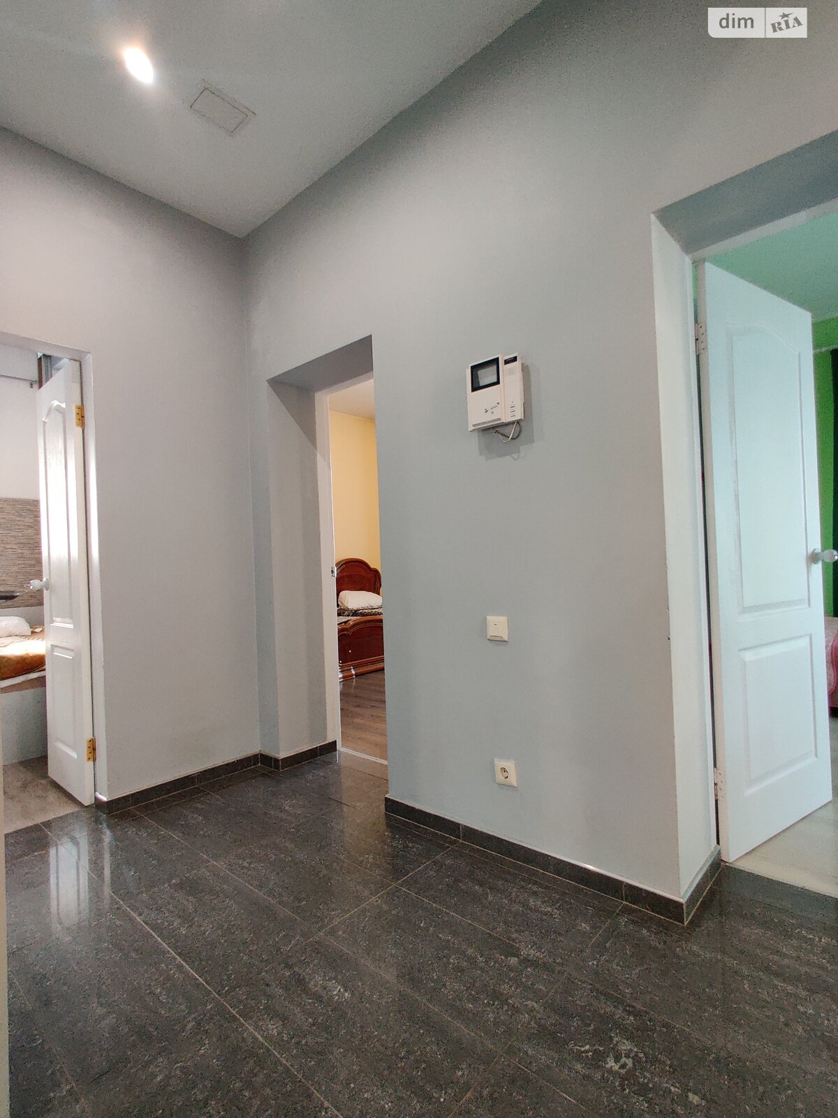 триповерховий будинок бесідка, 220 кв. м, кирпич. Здається помісячно в Дніпрі, в районі ДІІТ фото 1 трипроверховий будинок бесідка, 220 кв. м, кирпич. Здається помісячно в Дніпрі, в районі ДІІТ фото 1