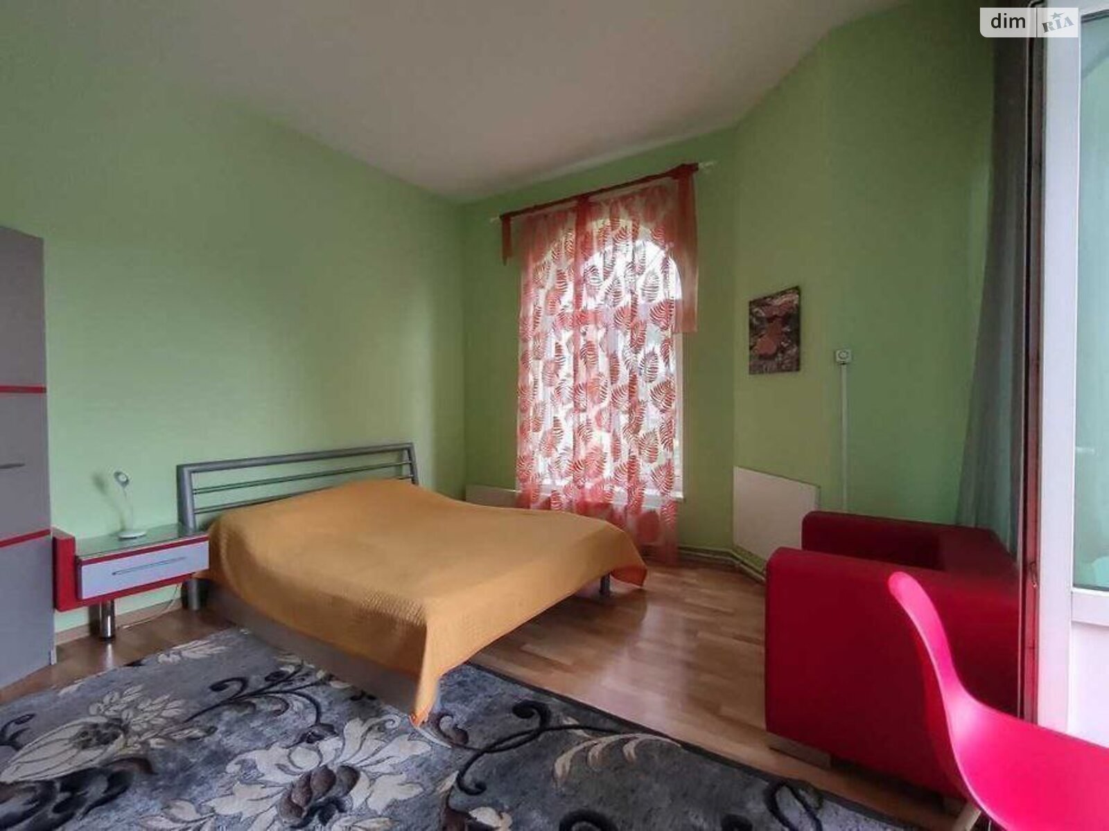 двухэтажный дом с верандой, 220 кв. м, кирпич. Сдается помесячно в Днепре, в районе ДИИТ фото 1 двухэтажный дом с верандой, 220 кв. м, кирпич. Сдается помесячно в Днепре, в районе ДИИТ фото 1