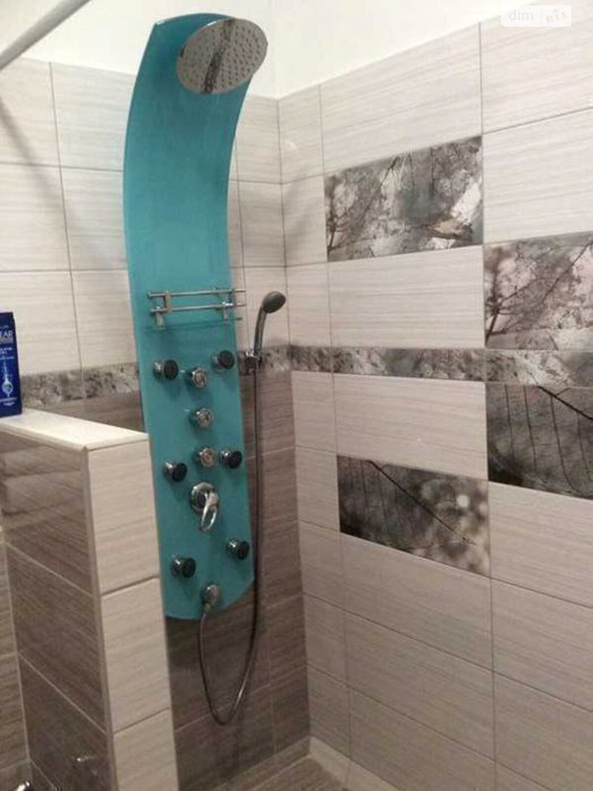 двухэтажный дом с верандой, 220 кв. м, кирпич. Сдается помесячно в Днепре, в районе ДИИТ фото 1 двухэтажный дом с верандой, 220 кв. м, кирпич. Сдается помесячно в Днепре, в районе ДИИТ фото 1