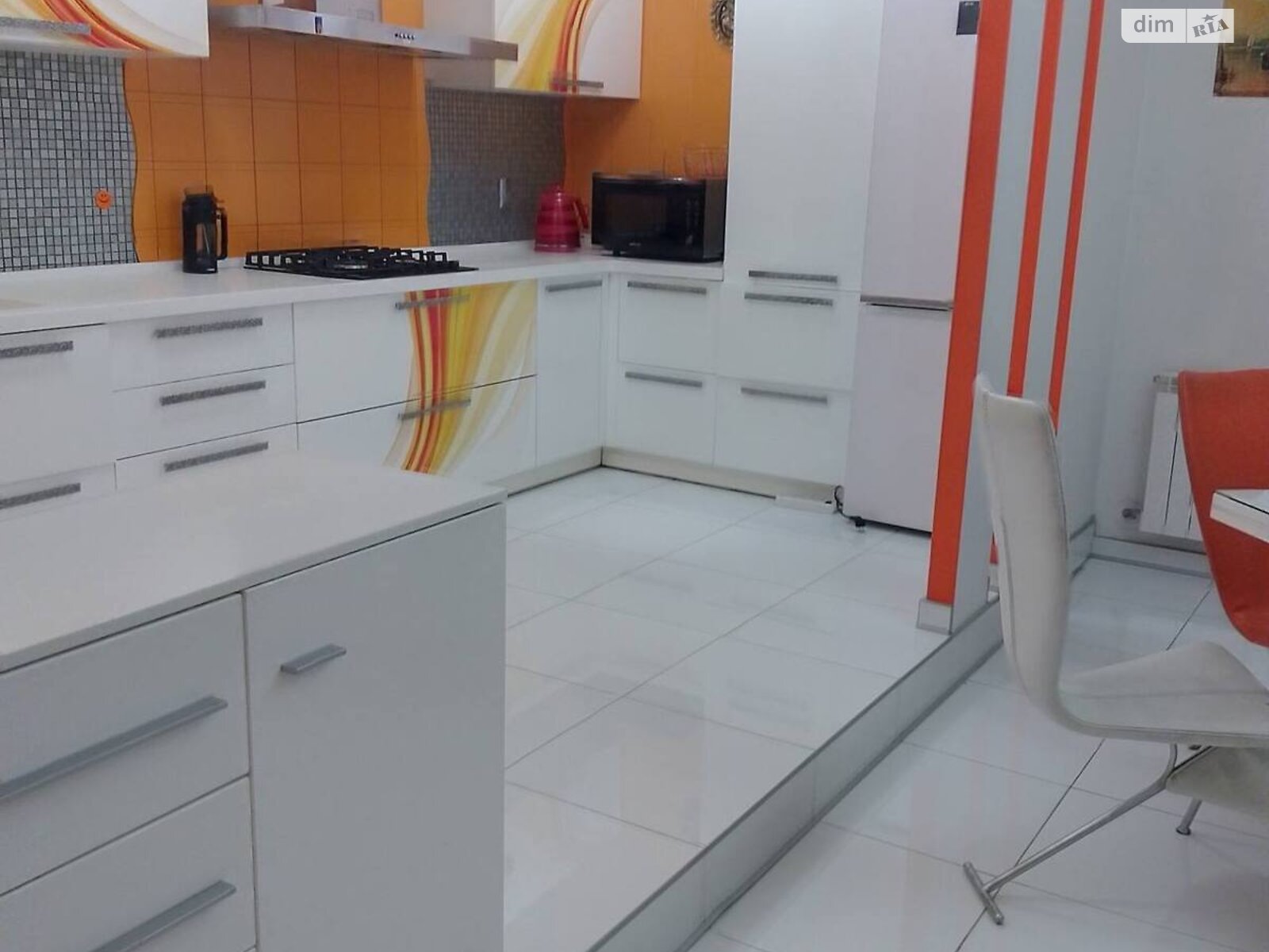 двоповерховий будинок з верандою, 220 кв. м, цегла. Здається помісячно в Дніпрі, в районі ДІІТ фото 1 двопроверховий будинок з верандою, 220 кв. м, цегла. Здається помісячно в Дніпрі, в районі ДІІТ фото 1