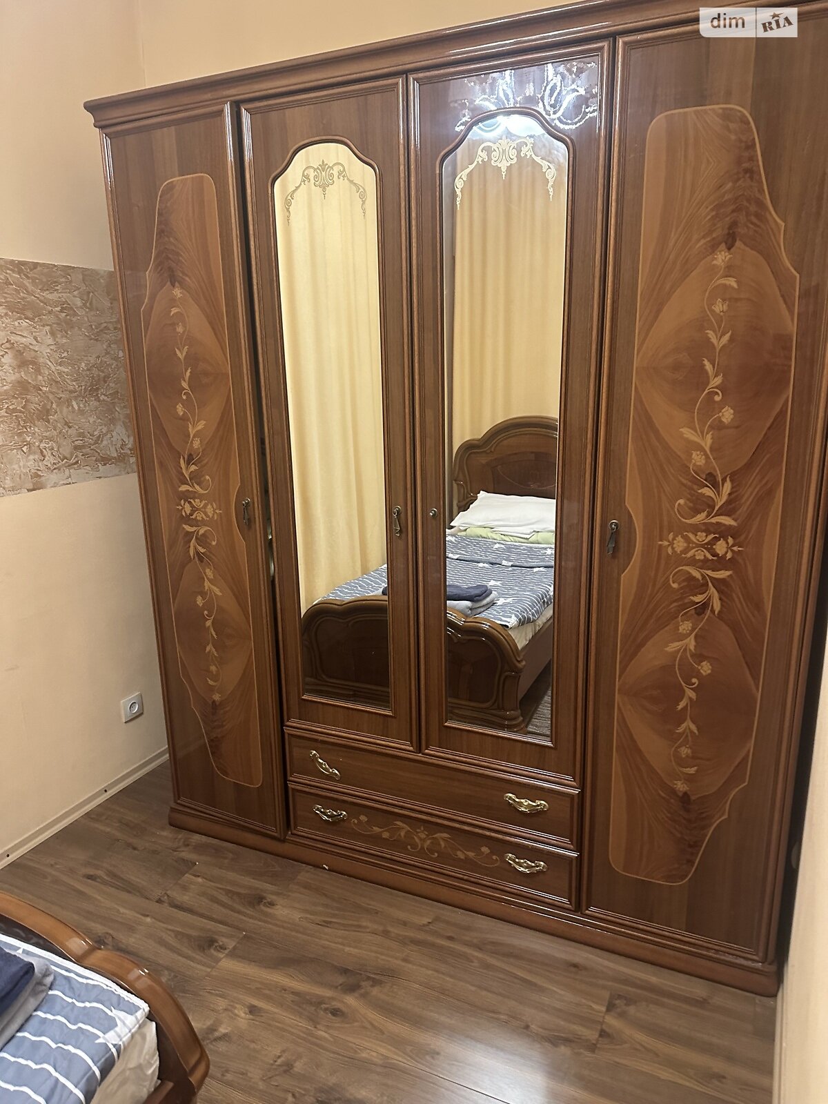 триповерховий будинок з гаражем, 220 кв. м, цегла. Здається помісячно в Дніпрі, в районі ДІІТ фото 1 трипроверховий будинок з гаражем, 220 кв. м, цегла. Здається помісячно в Дніпрі, в районі ДІІТ фото 1
