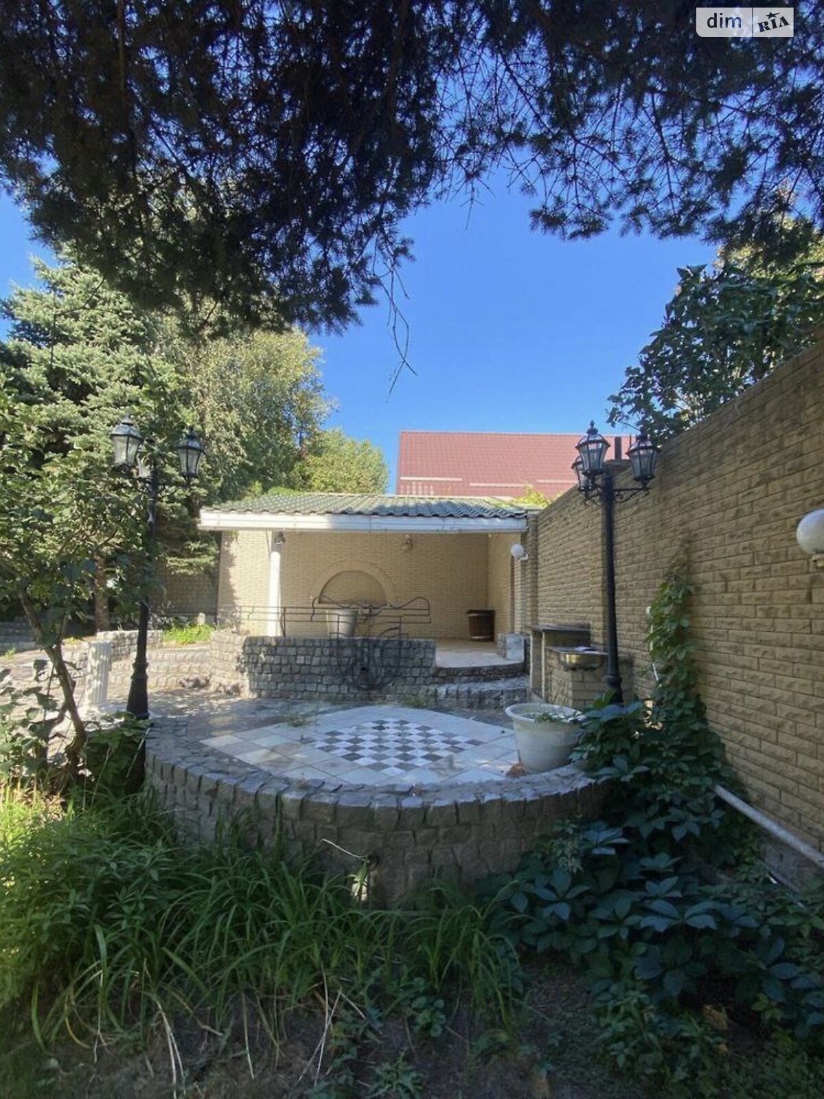 трехэтажный дом с верандой, 1800 кв. м, кирпич. Сдается помесячно в Днепре, в районе ДИИТ фото 1 трехэтажный дом с верандой, 1800 кв. м, кирпич. Сдается помесячно в Днепре, в районе ДИИТ фото 1