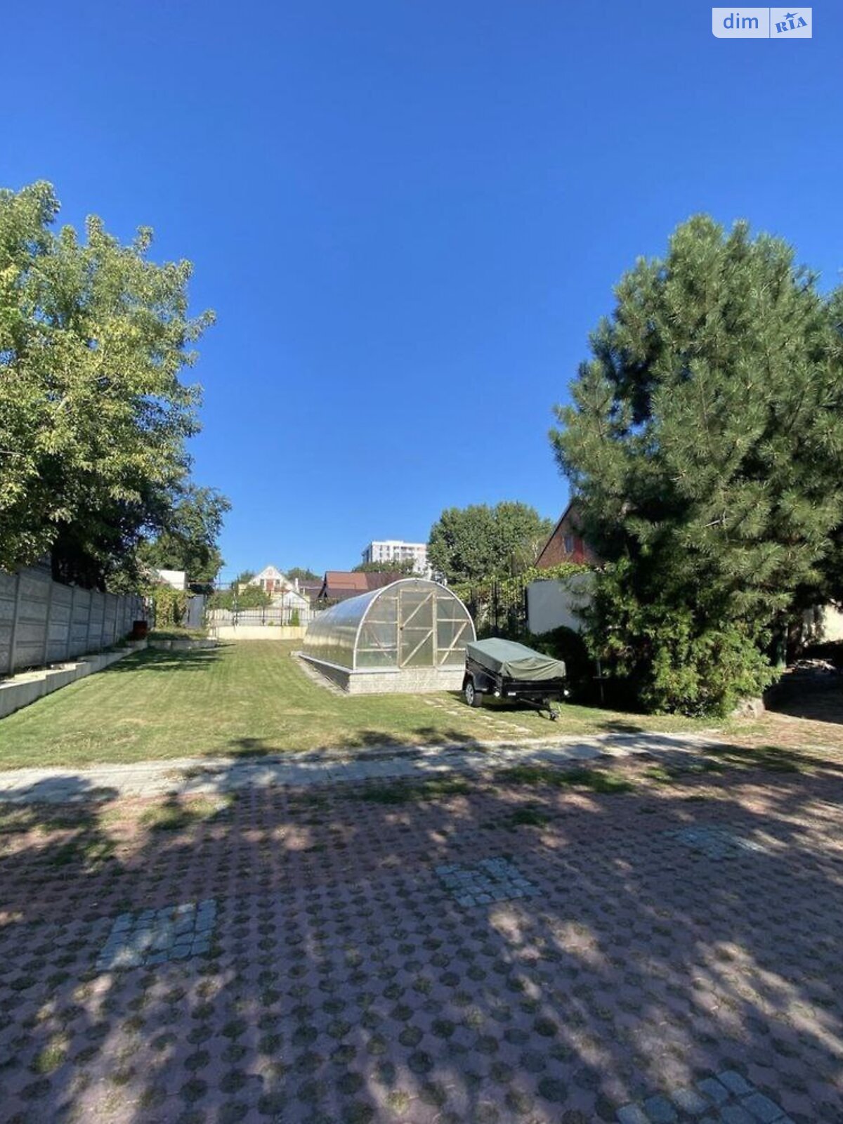 трехэтажный дом с верандой, 1800 кв. м, кирпич. Сдается помесячно в Днепре, в районе ДИИТ фото 1 трехэтажный дом с верандой, 1800 кв. м, кирпич. Сдается помесячно в Днепре, в районе ДИИТ фото 1